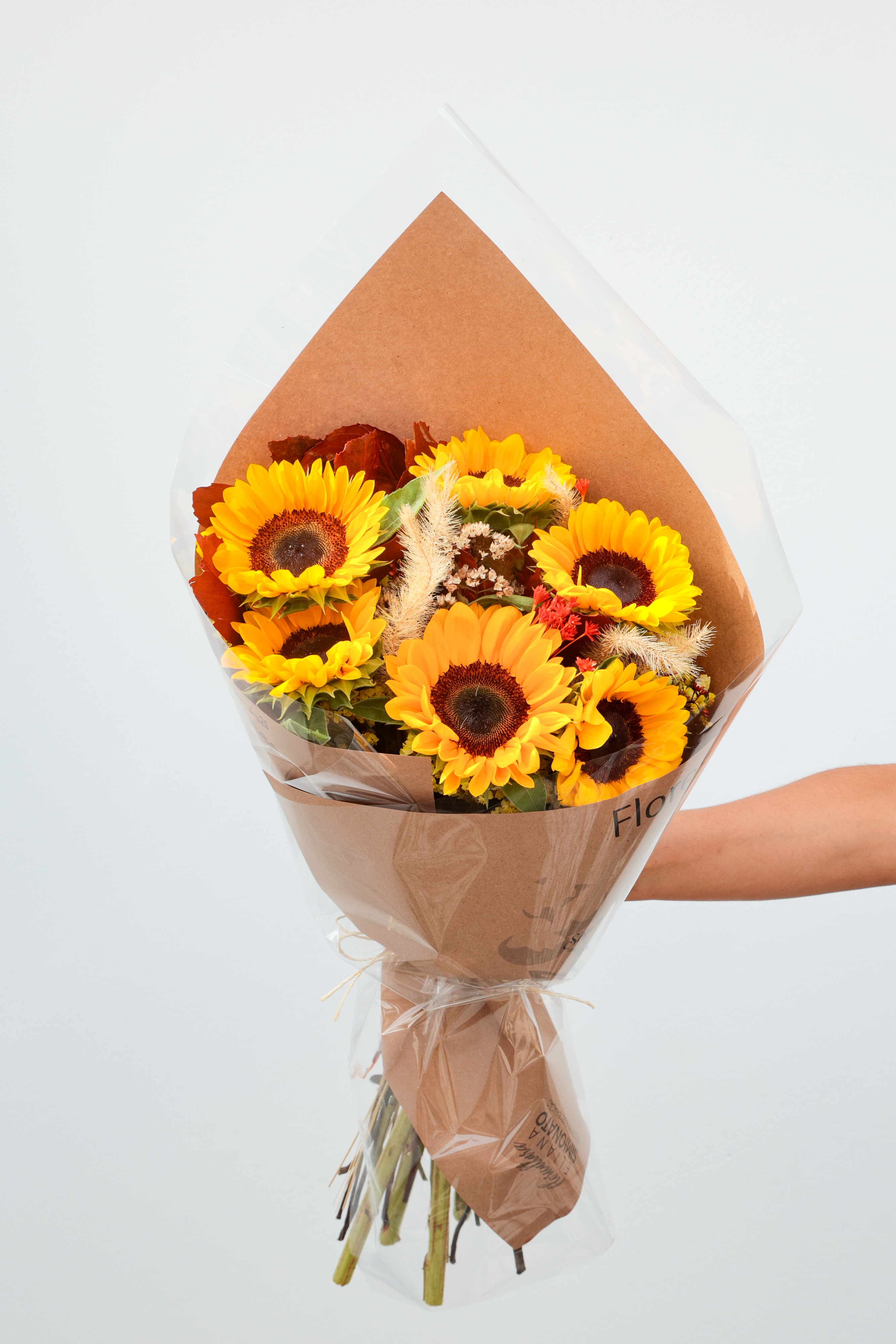 Buqu� com 6 Girass�is com Flores Desidratadas