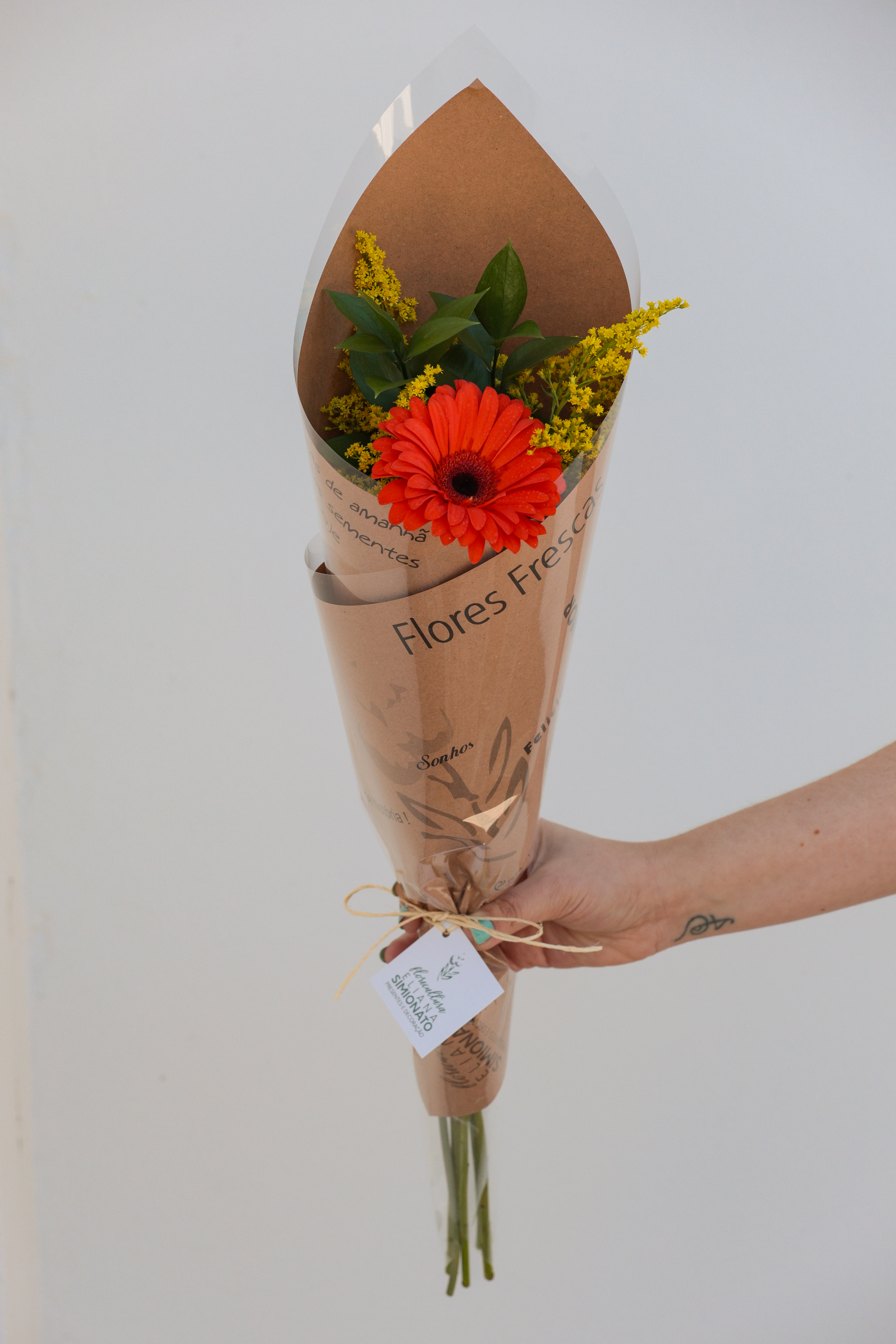 Buqu� de G�rbera Unit�ria � Laranja